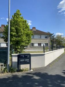 photo For rent House ISSOUDUN 36