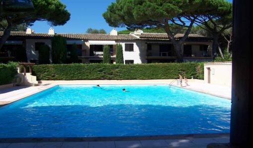 Location vacances Appartement ISSAMBRES  83