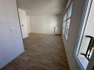photo For rent Apartment BLANC-MESNIL 93