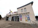 House  PROCHE ZONE COMMERCIALE