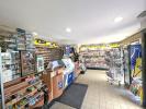 House  PROCHE ZONE COMMERCIALE