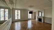 Louer Appartement 104 m2 Paris-16eme-arrondissement