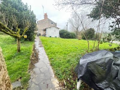 photo For sale House BAZOGES-EN-PAREDS 85