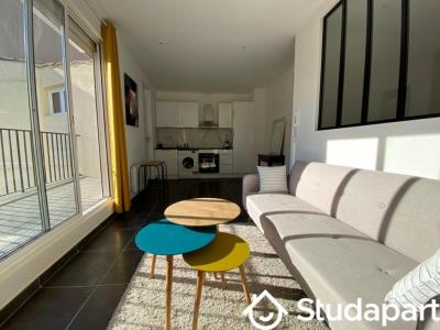 Location Appartement 2 pièces MARSEILLE-6EME-ARRONDISSEMENT 13006