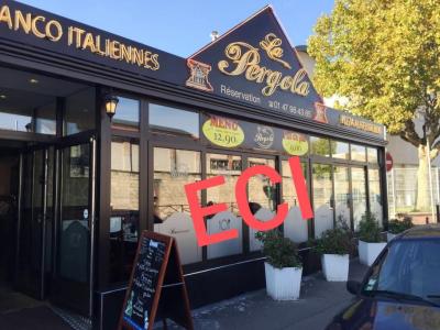 For sale Commerce GENNEVILLIERS  92