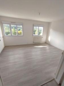 Location Appartement 4 pièces MONTHERME 08800