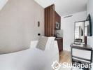 Louer Appartement 11 m2 Paris-16eme-arrondissement