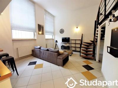 photo For rent Apartment LYON-6EME-ARRONDISSEMENT 69