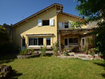 Vente Maison 8 pièces SAINT-MEDARD-DE-GUIZIERES 33230