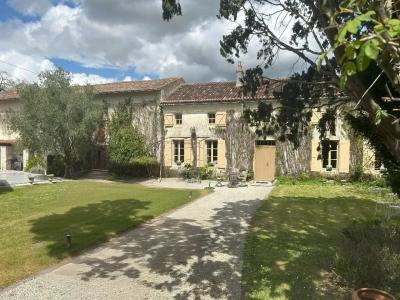 Vente Maison 4 pièces SAINT-PIERRE-DE-JUILLERS 17400