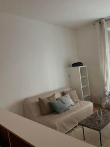 photo For rent Apartment PARIS-14EME-ARRONDISSEMENT 75