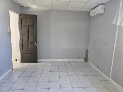 photo For rent Box office SAINT-PIERRE 974