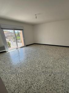 Location Appartement 3 pièces SAINT-JEAN-PLA-DE-CORTS 66400