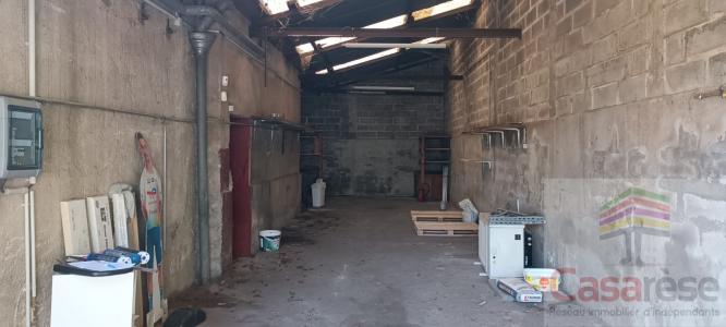 photo For rent Commerce AMILLY 45
