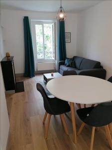 Location Appartement 2 pièces PARIS-11EME-ARRONDISSEMENT 75011
