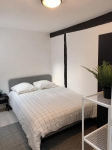 photo For rent Apartment PARIS-3EME-ARRONDISSEMENT 75