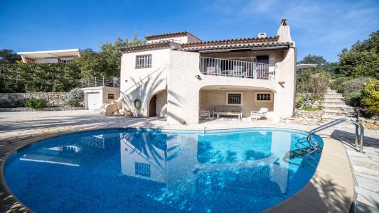 photo Rent for holidays House ISSAMBRES 83