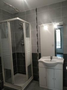 photo For rent Apartment BORDEAUX 33