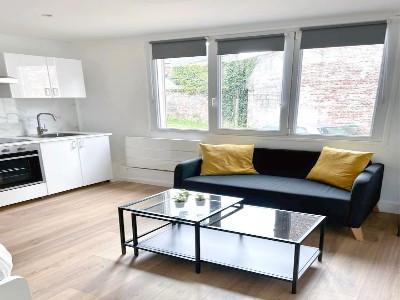 For rent Apartment TOULON  83