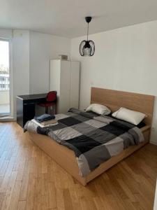 photo For rent Apartment CLICHY 92