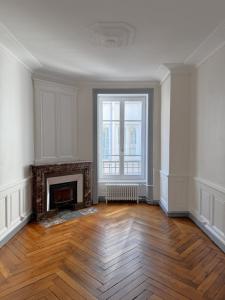 photo For rent Apartment LYON-2EME-ARRONDISSEMENT 69