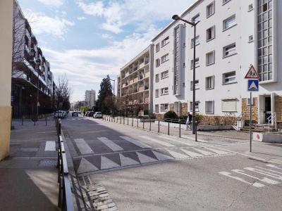 Vente Appartement 4 pièces LYON-7EME-ARRONDISSEMENT 69007