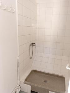 photo For rent Apartment TALENCE 33