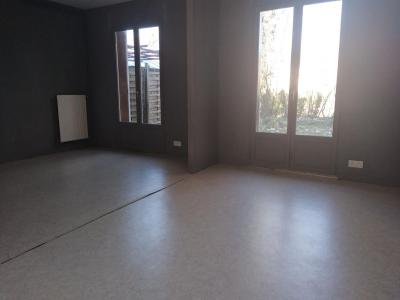 For sale House SAINT-JULIEN-LES-VILLAS 