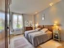 House SURGERES 