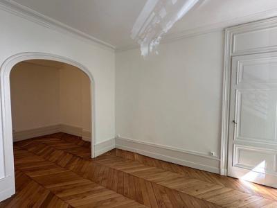 Location Appartement LYON-6EME-ARRONDISSEMENT 