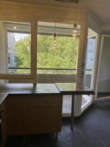 photo For rent Apartment CALUIRE-ET-CUIRE 69