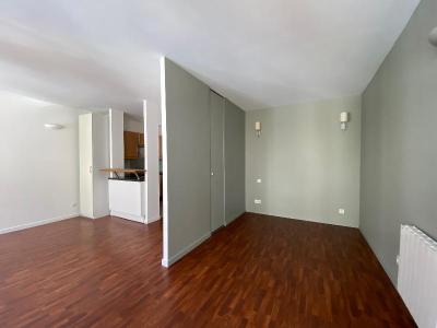 photo For rent Apartment BORDEAUX 33