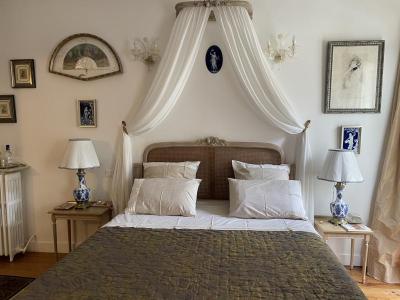 photo For rent Apartment BORDEAUX 33
