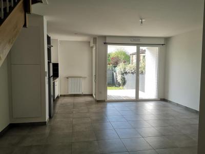 photo For rent Apartment SAINT-JORY 31