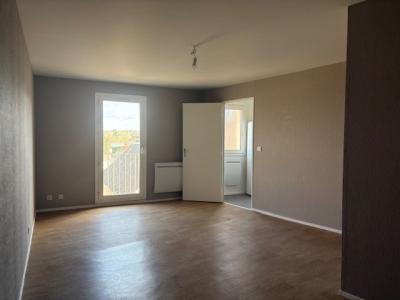 photo For rent Apartment CHATRE 36