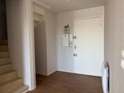 photo For rent Apartment CHATRE 36