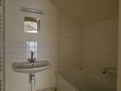 Location Appartement CHATRE 