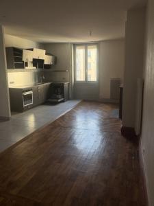 photo For rent Apartment LYON-3EME-ARRONDISSEMENT 69