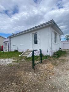 photo For rent House LORMONT 33