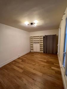 photo For rent Apartment PARIS-18EME-ARRONDISSEMENT 75