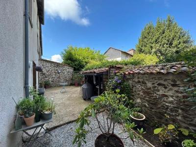 For rent Apartment SAINT-LEONARD-DE-NOBLAT 