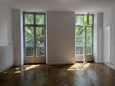 Vente Appartement 3 pièces MACON 71000