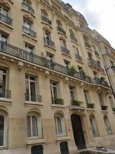 For sale Apartment PARIS-17EME-ARRONDISSEMENT 