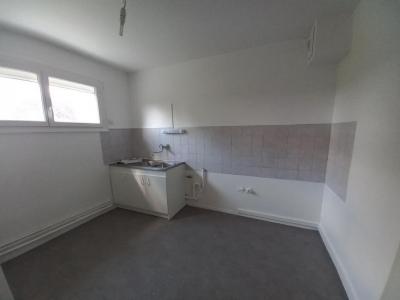 Location Appartement CHATRE 