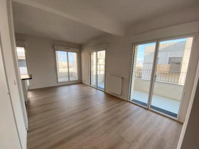 Location Appartement 4 pièces BORDEAUX 33000