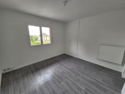 photo For rent Apartment ROCROI 08