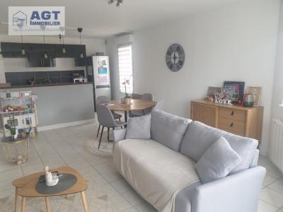 photo For rent Apartment BRESLES 60