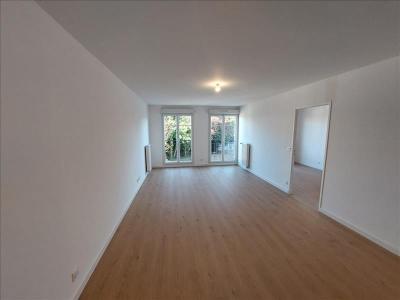 photo For rent Apartment NEUILLY-PLAISANCE 93