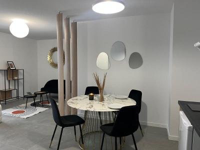 photo For rent Apartment LORMONT 33