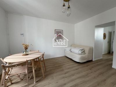 photo For rent Apartment LAVAL 53